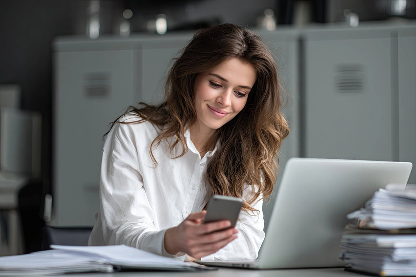 Why Mobile-Optimized Zendesk Themes Are Essential in 2025